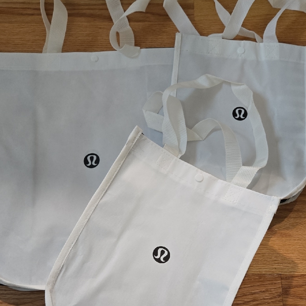 Lululemon White Shopper Tote Bags Set
